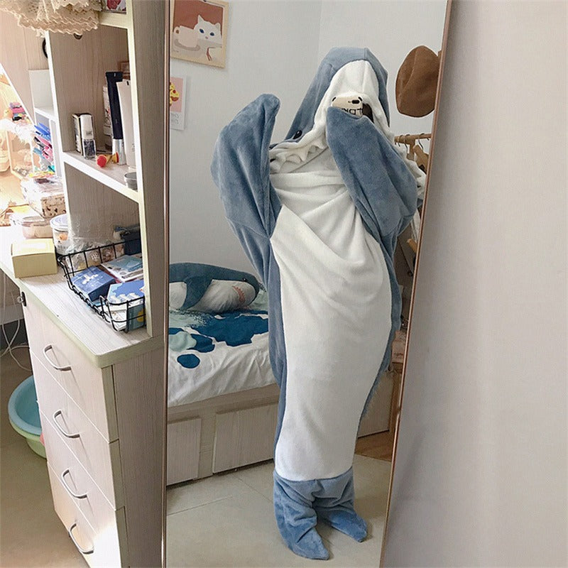 SharkNap™ | Hai-Pyjama mit Kapuze